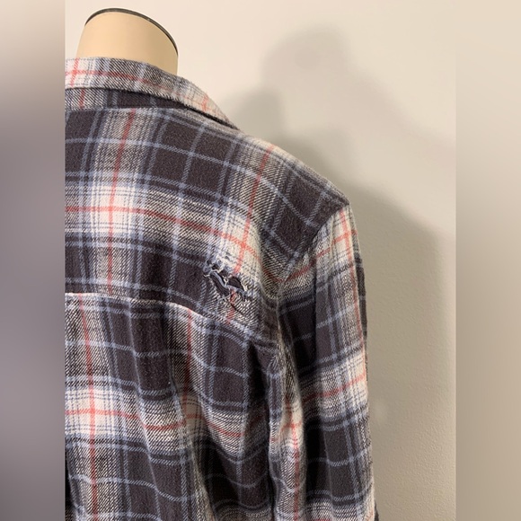 American Eagle • Distressed Flannel - Picture 3 of 6